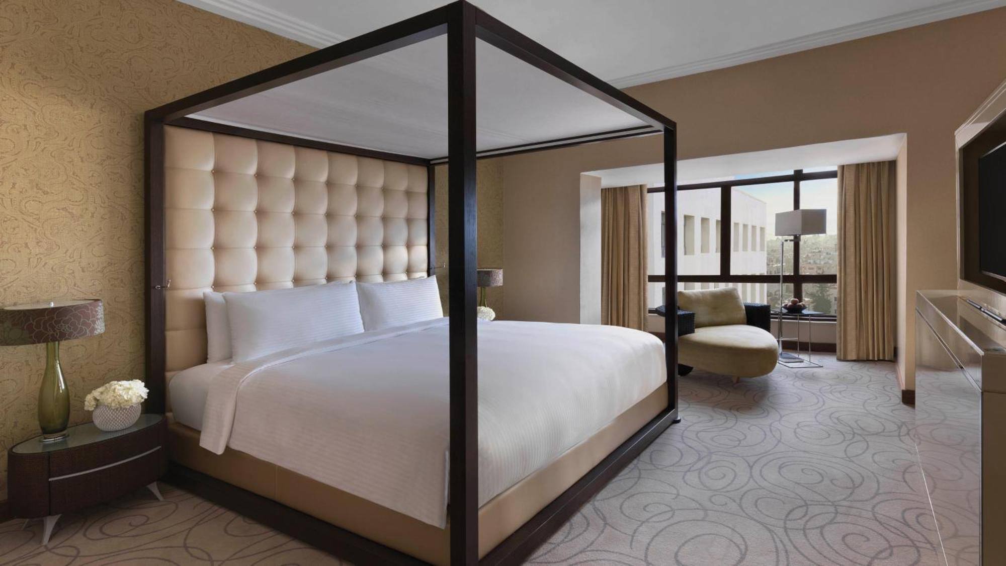 Hotel Intercontinental Jordan By Ihg Amman Exterior foto A bedroom at the Four Seasons Hotel